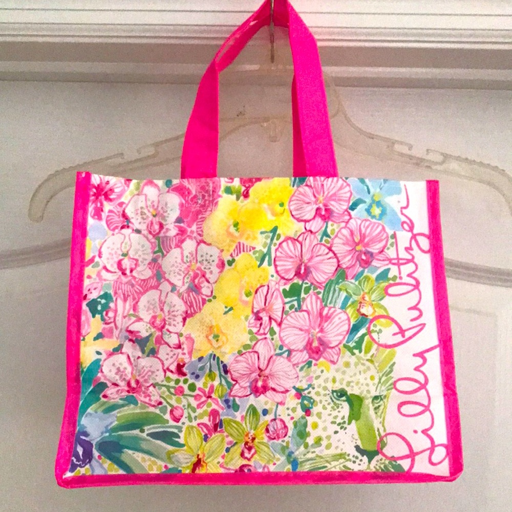 Lilly Pulitzer shopping tote.